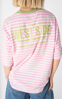 T-shirt personnalisé 2026 pour femme, imprimé lettres rayées, color block rose clair et vert, avec logo arrière surdimensionné, style vintage OEM