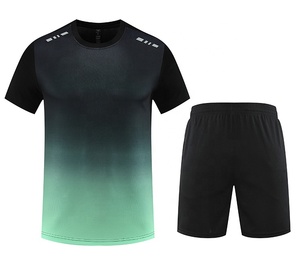 Ensemble de vêtements de sport unisexe personnalisé à dégradé, polyester, jogging, short de sport, survêtement oversize pour adultes, vêtements de rue - Product Image 3
