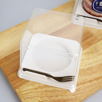 Boîte d'emballage alimentaire en plastique PET jetable pour mini-gâteau rond, mousse, pain et pâtisserie avec taille personnalisable et cuillère
