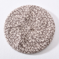 Boina con estampado de leopardo para mujer, gorro de Cachemira de lana cálida de alta calidad, venta al por mayor