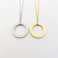 Collier tendance avec pendentif rond en acier inoxydable, pendentif rond sans ternissement, colliers plaqués or 18 carats