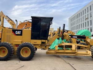 รถเกรดเดอร์มือสอง CAT140K ราคาคุ้มค่า พร้อมตัวเลือกอุปกรณ์เสริม ริปเปอร์หลัง ประหยัดน้ำมัน ใช้งานหนัก สำหรับงานปรับระดับพื้นผิวถนน - Product Image 3