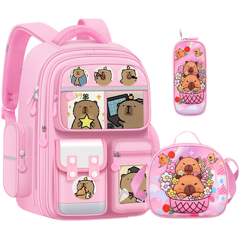 Conjunto rosa de tres piezas.