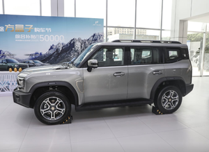 Jetour Traveler 2025 4WD SUV di Medie Dimensioni T-1 2.0T Nuovo SUV a Benzina Jetour Traveler T2 Prezzo di Fabbrica - Product Image 2