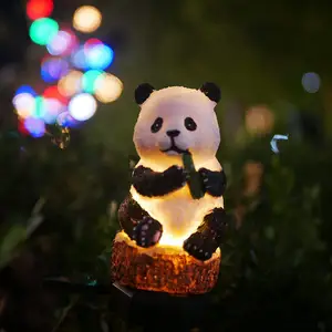 Luz LED Solar para exteriores Creative Panda Resin Animal Plug Light Impermeable para decoración de paisaje de jardín