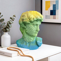 Sculpture d'art moderne en bloc, buste en résine à dégradé de couleurs, statue nordique pour décoration de bureau et de maison, ornement artisanal en résine