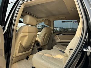 รถยนต์มือสอง ออดี้ คิว7 55 ทีเอฟเอสไอ ลักชัวรี่ สปอร์ต ขับเคลื่อนสี่ล้อ เกียร์อัตโนมัติ ระบบไฮบริดอ่อน 48 โวลต์ พวงมาลัยซ้าย ปี 2010 2011 2012 - Product Image 5