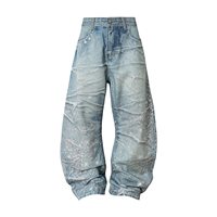 Jean en denim bleu clair délavé pour homme, coupe baggy, style streetwear, motif froissé, avec strass, jambe large