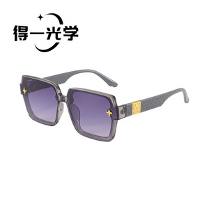 Square Oversized Frame <b>Sunglasses</b> For Women UV400 Protection Black PC Frame Type 3 Sunshades - Product Image 4