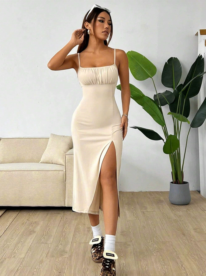 Apricot color