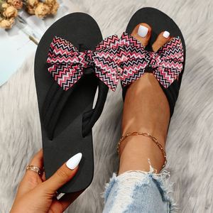 Hot Selling New Fashion Transparent Crystal Colorful Jelly Women's Slide Slippers - Product Image 1