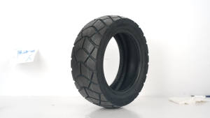 Neumáticos de 10 pulgadas de alta resistencia 10 pulgadas XuanCheng TUBELESS TIRE 80/55-6 255/80/154 para Scooter en venta - Product Image 2