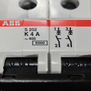 Interruptor de Circuito S202-K4A 277 480 <span class=keywords><strong>VAC</strong></span> Nuevo y Original en Stock Localizador 4G - Product Image 2