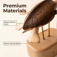 Ornement cinétique en bois massif fait main, tortue de mer, directement de l'usine, un accent apaisant pour le bureau et la décoration intérieure.