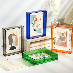 <span class=keywords><strong>Cadre</strong></span> photo en acrylique de luxe, support mural flottant, finition <span class=keywords><strong>ardoise</strong></span> et laiton vieilli, vente en gros - Product Image 3