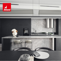 Armoires de cuisine Alland Luxury Modern 2026 en chêne fumé bicolore avec îlot de cuisine en forme d'arc