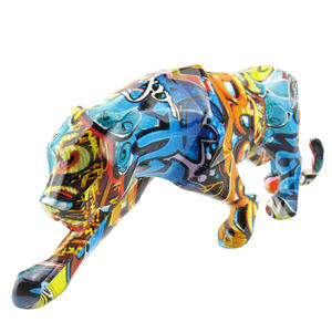 Modern basit ev dekorasyon renkli hayvan heykeller reçine el sanatları yaratıcı Graffiti leopar heykeli dekor - Product Image 1