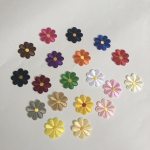 LT2451A ปักหมวกดีไซน์เนอร์ลายดอกไม้เล็กๆสำหรับแฟนซี - Product Image 3