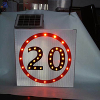 Panneaux de signalisation routière à LED solaires haute visibilité avec réflecteurs d'avertissement clignotants pour marquage d'arrêt et signalisation de circulation solaire