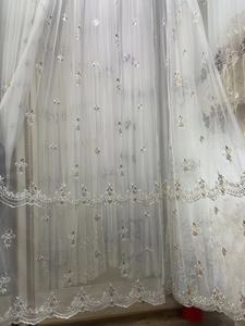 <span class=keywords><strong>Tende</strong></span> trasparenti europee Jacquard di lusso ricamate <span class=keywords><strong>tende</strong></span> in Tulle <span class=keywords><strong>per</strong></span> soggiorno <span class=keywords><strong>camera</strong></span> <span class=keywords><strong>da</strong></span> <span class=keywords><strong>letto</strong></span> tessuto della tenda - Product Image 4