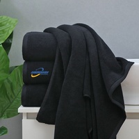 Serviettes en Coton Noires Personnalisées avec Logo pour Salons de Coiffure et Esthétique, Vente en Gros