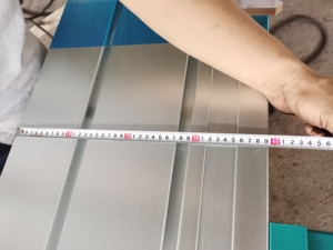 Scie à table coulissante 2800 mm pour le travail du bois, machine à scier motorisée, prix compétitif - Product Image 4