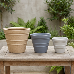 Pots à fleurs modernes en plastique beige, gris et blanc, design minimaliste pour jardin, jardinières légères pour fleurs et plantes vertes - Product Image 1