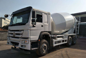 รถผสมคอนกรีตดีเซล SINOTRUK-HOWO รุ่นใหม่ ประสิทธิภาพสูง ขนาด 10 ลูกบาศก์เมตร พร้อมเกียร์ธรรมดา 400 แรงม้า ท่อจ่ายคอนกรีตแบบสม่ำเสมอ ป้องกันการอุดตัน - Product Image 3
