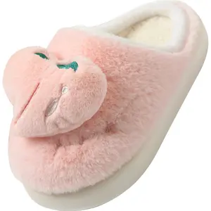 Nouveau design de pantoufles en peluche mignonnes Plate-forme antistatique personnalisée Chaussons d'intérieur en coton pour l'hiver