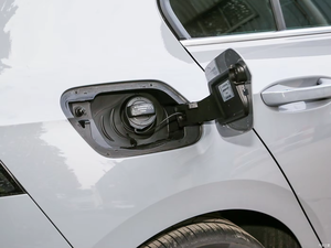 Volkswagen VW <span class=keywords><strong>Golf</strong></span> 2025 Blanc 300TSI R-Line 1.5T Conduite à Gauche Nouvelle <span class=keywords><strong>Golf</strong></span> Berline 2025 <span class=keywords><strong>Golf</strong></span> Voitures Neuves - Product Image 3