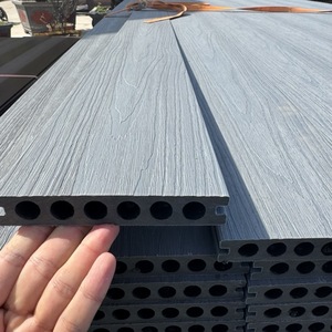Hoge Kwaliteit <span class=keywords><strong>Wpc</strong></span> Decking Co-Extrusie Outdoor Composiet Terrasplanken Met Houttextuur Rustieke Ontwerp Geborsteld Techniek