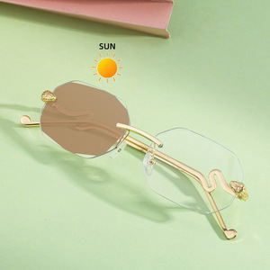 Nuevas Gafas de Sol Fotocromáticas sin Marco de Estilo Europeo para Mujer, Lentes de PC con Protección UV400 Clase 2, Diseño Moderno - Product Image 5