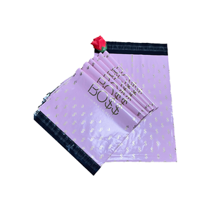 Enveloppes auto-adhésives rembourrées, résistantes aux déchirures, réutilisables et écologiques pour sacs, 60 microns, couleur/logo personnalisable, taille sur mesure pour l'envoi postal - Product Image 1