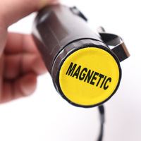 Precio al por mayor Lámpara de Seguridad de Tráfico recargable Bastón Azul Rojo Luz estroboscópica magnética Luz de baliza LED Bastón de advertencia de mano