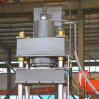 Presse hydraulique automatique à quatre colonnes et trois poutres Y27-315T pour le formage de coques d'évier et d'ustensiles de cuisine en acier inoxydable
