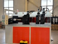 Poignée de rouleau de peinture CNC automatique d'usine chinoise faisant la machine