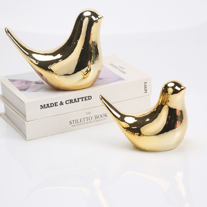 Accessori Decorativi per la Casa in Ceramica Dorata a Forma di Uccello, di Nuova Concezione - Product Image 1