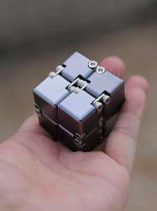 Cube puzzle en métal pour adultes et enfants, jouet de décompression exquis et durable, jouet magique à l'infini, Fidget jouet de bureau, nouveauté - Product Image 4