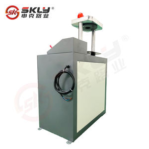 Motorisierte Auswurf maschine mit 1 Jahr Garantie - Product Image 2