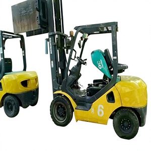 Chariot élévateur Komatsu FD30, chariot élévateur industriel, marque japonaise, d'occasion, diesel, 3000 kg, en stock, à vendre - Product Image 1