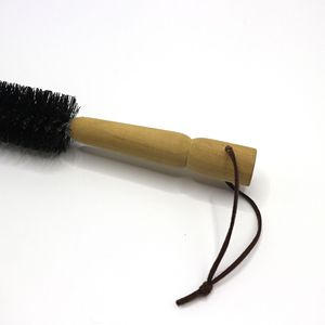 Brosse de nettoyage en nylon avec manche en bois et boucle de suspension pour le nettoyage des drains et des tuyaux - Product Image 4