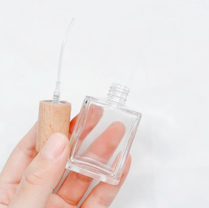 Venta al por Mayor de Botellas de Perfume de Vidrio Cuadradas Planas Recargables Vacías Portátiles de 30 ml y 50 ml Personalizadas - Product Image 3