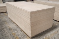 Plataforma de Madera de Caucho de Vietnam 4x8, Contrachapado Lijado por Ambos Lados, Superficie Plana