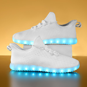 รองเท้าตาข่ายทรงสี่เหลี่ยม, รองเท้าเปล่งแสง LED, รองเท้าเรืองแสง, รองเท้ามะพร้าว, ไฟหลากสี, รองเท้ากีฬาอเนกประสงค์ - Product Image 3