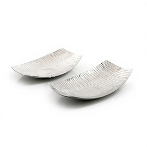 Plateau de service alimentaire en aluminium couleur argent avec la plus grande qualité de vaisselle de restaurant à des prix compétitifs - Product Image 1