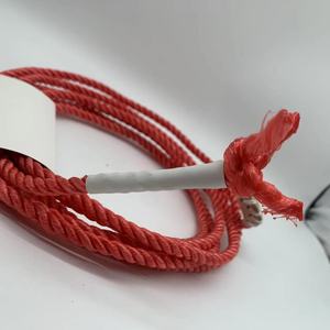 Cuerda trenzada PP <span class=keywords><strong>de</strong></span> 3 hilos roja <span class=keywords><strong>de</strong></span> alta calidad 8mm * 4,2 M para cuerda <span class=keywords><strong>de</strong></span> caballo cuerda <span class=keywords><strong>de</strong></span> toro - Product Image 5