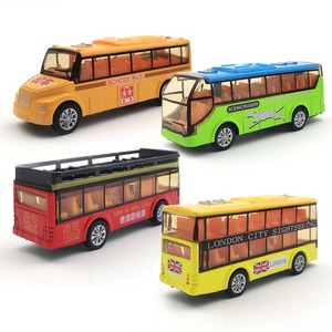 Modèle réduit de simulation d'autobus scolaire en alliage à deux étages avec fonction de retrait - Product Image 1