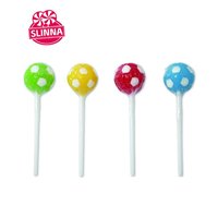 Groothandel Cartoon Voetbal Lollipop Kleurrijke Voetbalvormige Lollipop Harde Snoepjes Fruit Smaak Halal Zoete Lolly Snoep Snack
