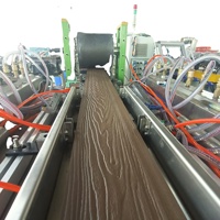 Machine à faire soi-même des débris de bois et plastique, extrusion de meubles de jardin, de meubles de maison