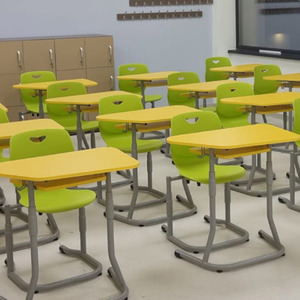 Ensemble bureau et chaise d'école Mobilier de classe universitaire Chaises et tables pour lycée - Product Image 1